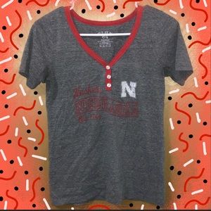 Huskers V-Neck T-shirt
